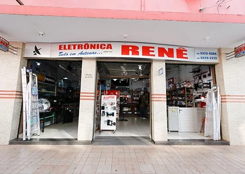 Fachada da Eletrônica Renê na Rua Barão do Rio Branco, 132